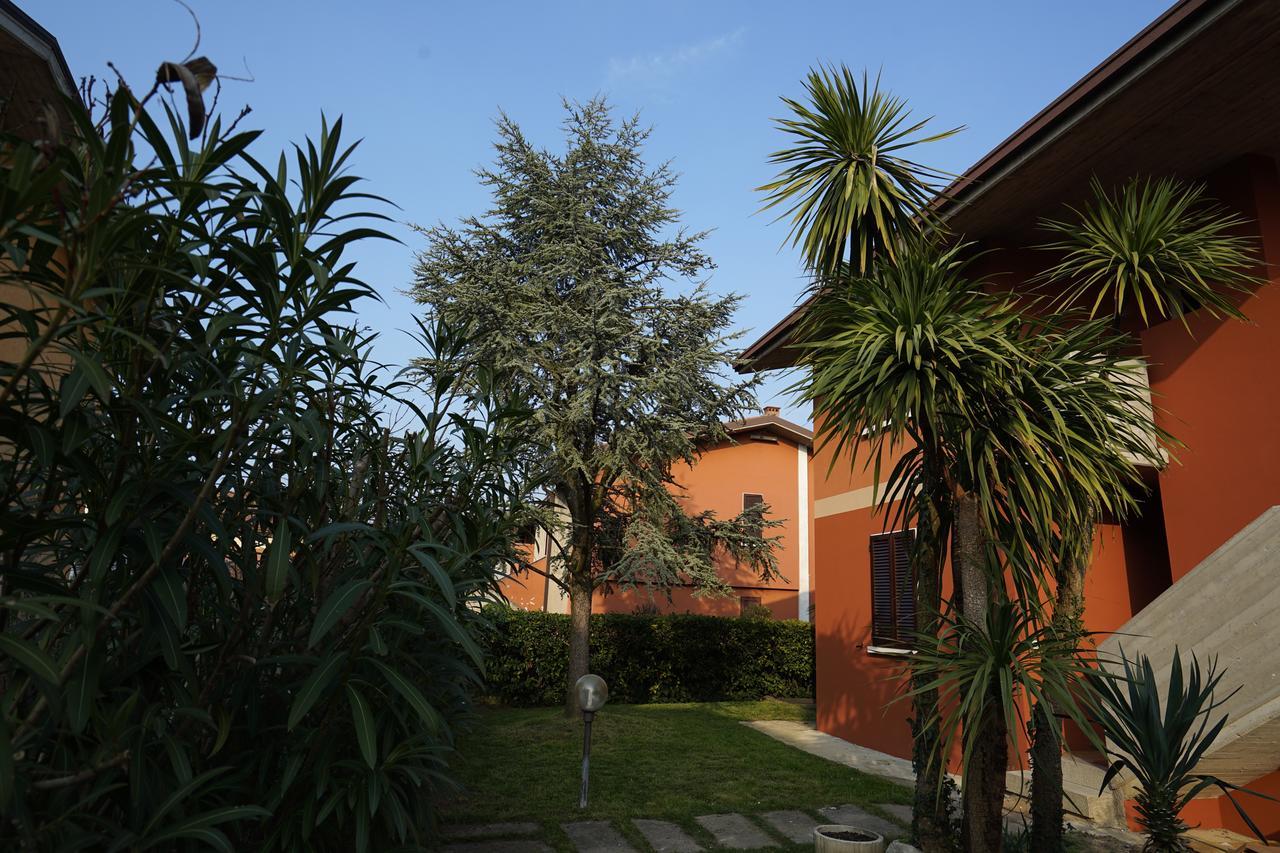 La Casa Di Rivo Hotel Desenzano del Garda Exterior foto
